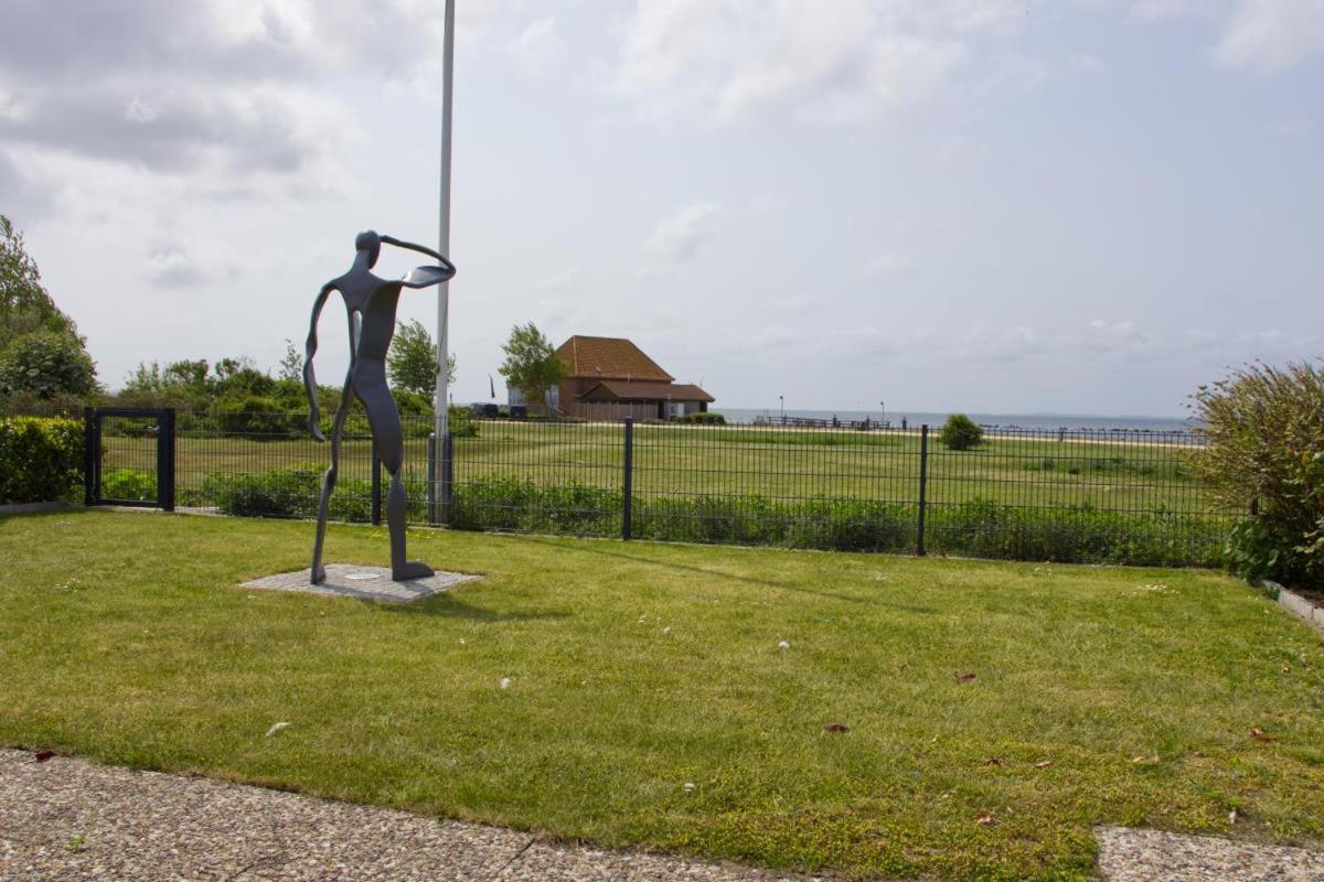 Inselblume 82 - Bungalow Am Suedstrand Mit Meerblick Burgtiefe auf Fehmarn Екстериор снимка